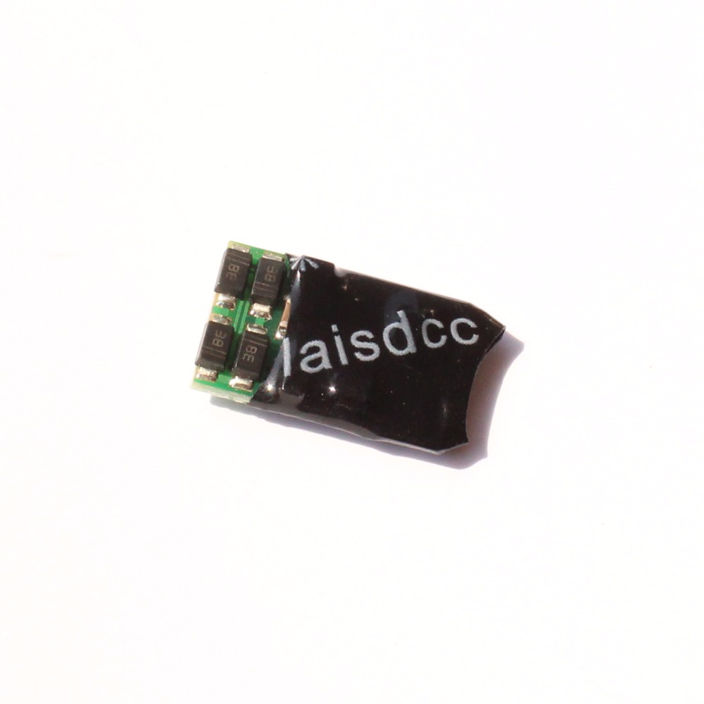 Decodeur Plux22 decoder DCC moteur 6 AUX digital LaisDcc 870016 KungFu serie 